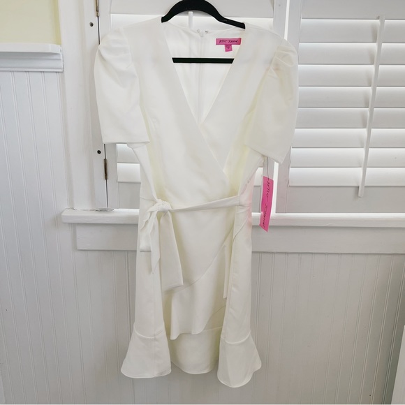Betsey Johnson NWT Off White Puff Sleeve Faux Wrap Dress Size 12 - Picture 1 of 7